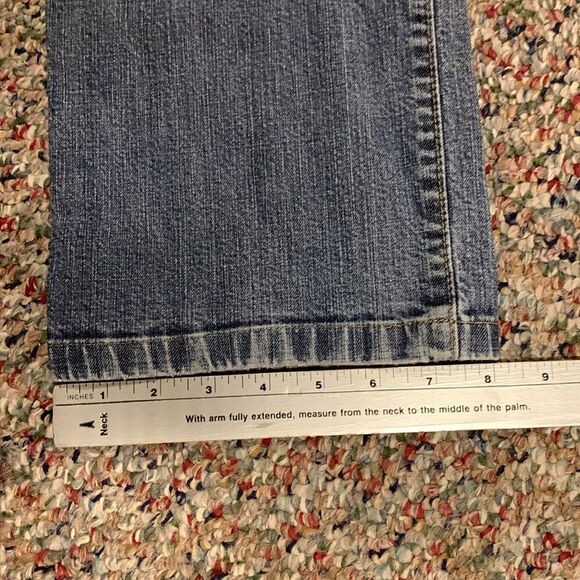 Theory Blue Medium Wash Mid-rise Distressed Ripped Straight Leg Jeans Size 32 - Picture 13 of 13